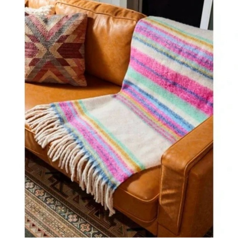 NWT Free People Skye Stripe Fringe Throw Blanket Ivory - Picture 2 of 6